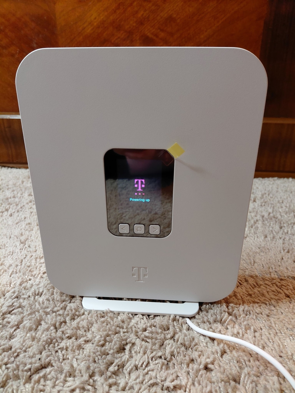 T Mobile TMO-G4AR Router - Picture 5 of 8